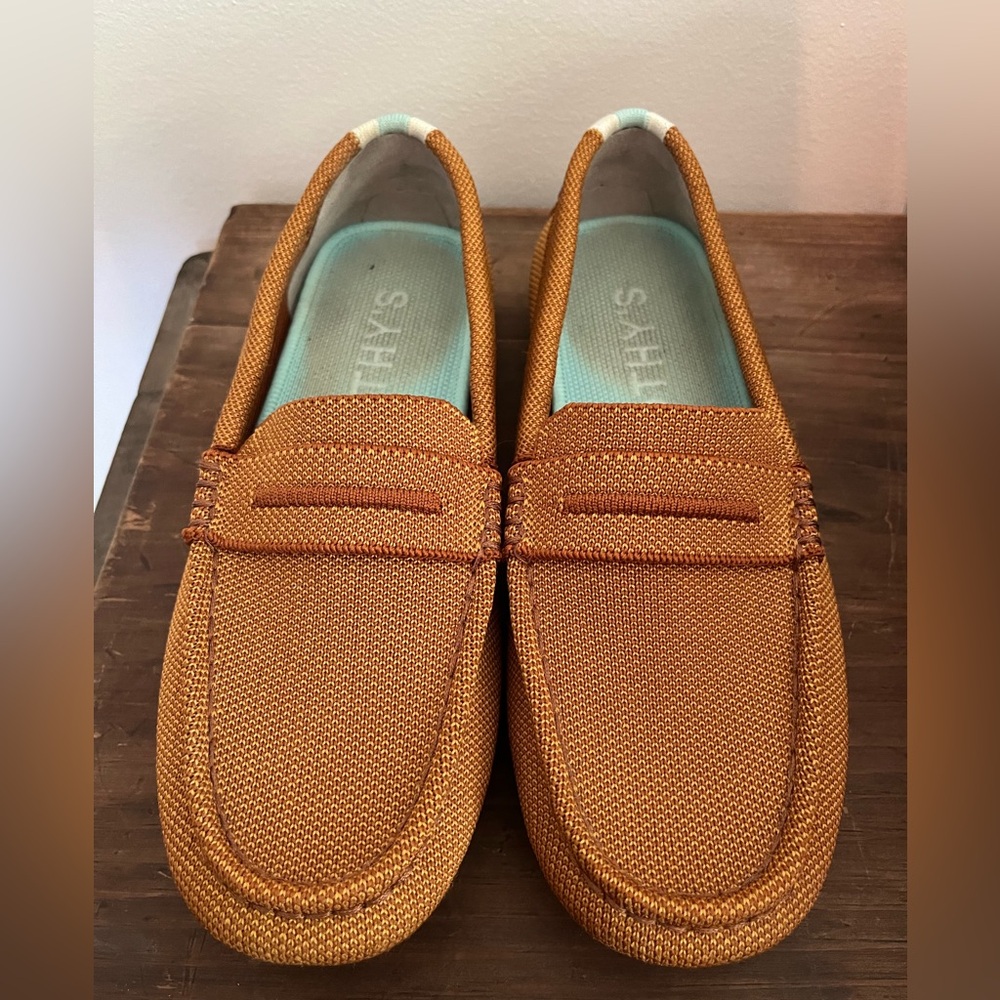 GENTLY USED! Rothy’s Driver Cognac W6